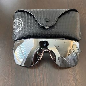 Ray-Ban RB3697 Wings II Sunglasses with Black Frame